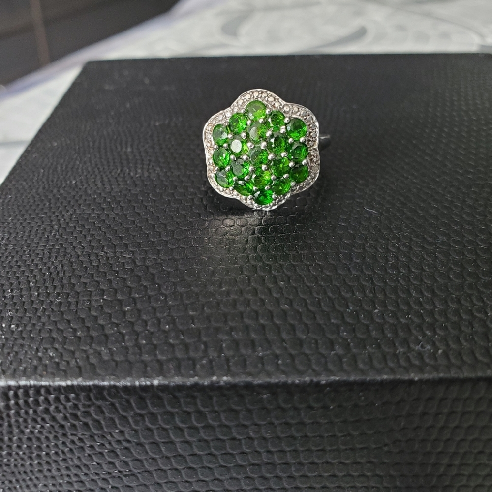 Rylee • Russian Diopside & Diamond Ring